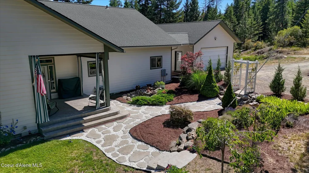 177 Rocky Ridge Road Cocolalla, ID 83813