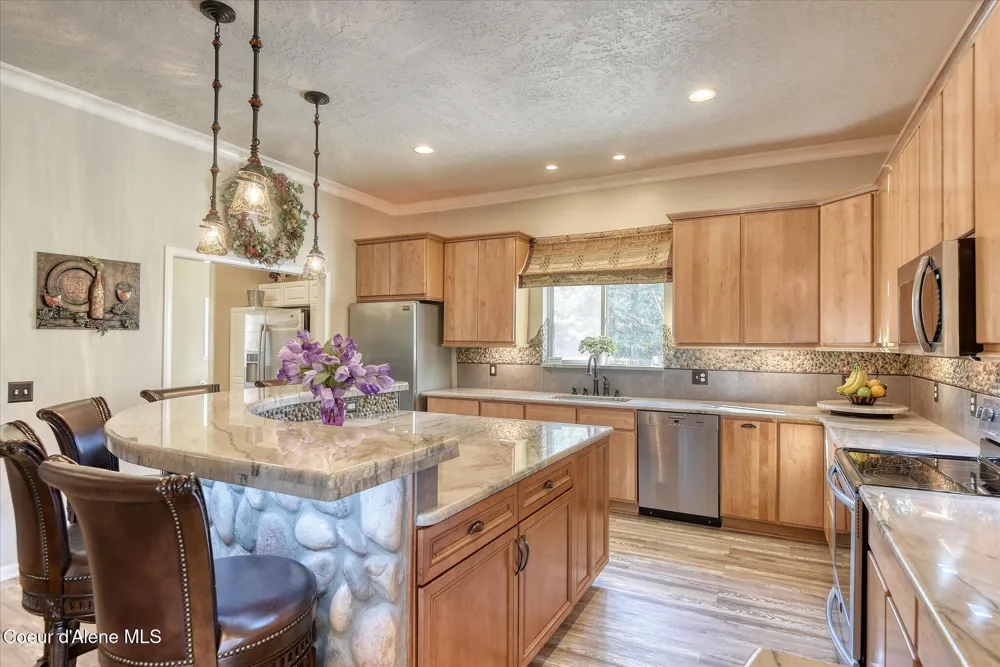 177 Rocky Ridge Road Cocolalla, ID 83813