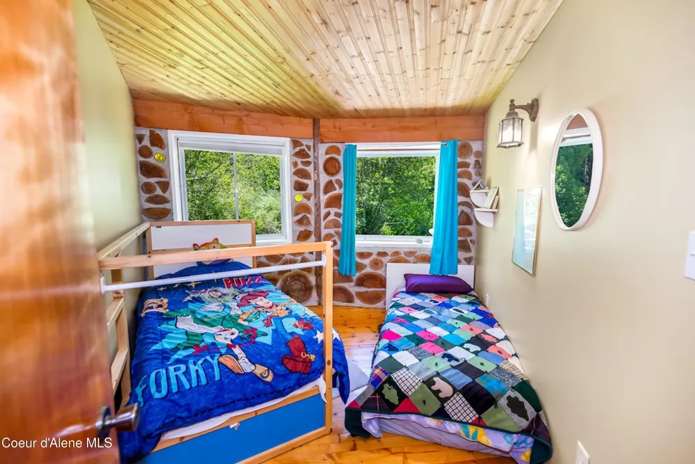 316 Granite Creek Rd Nordman, ID 83848