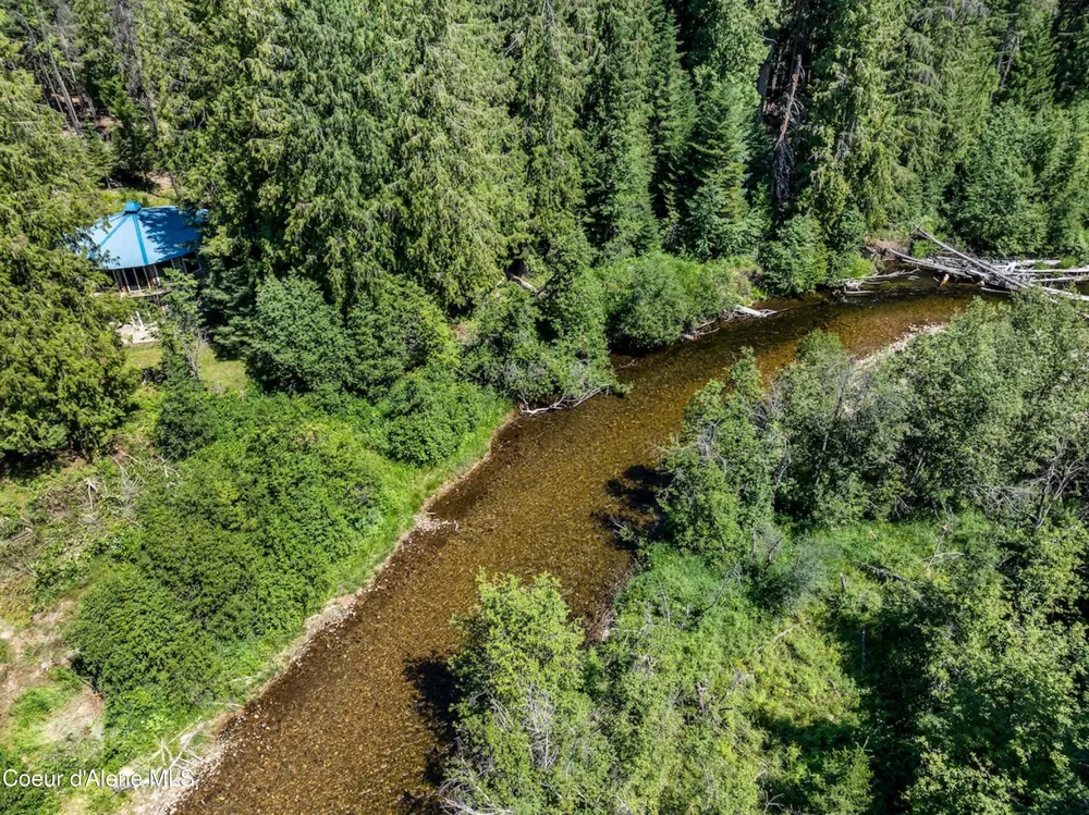 316 Granite Creek Rd Nordman, ID 83848