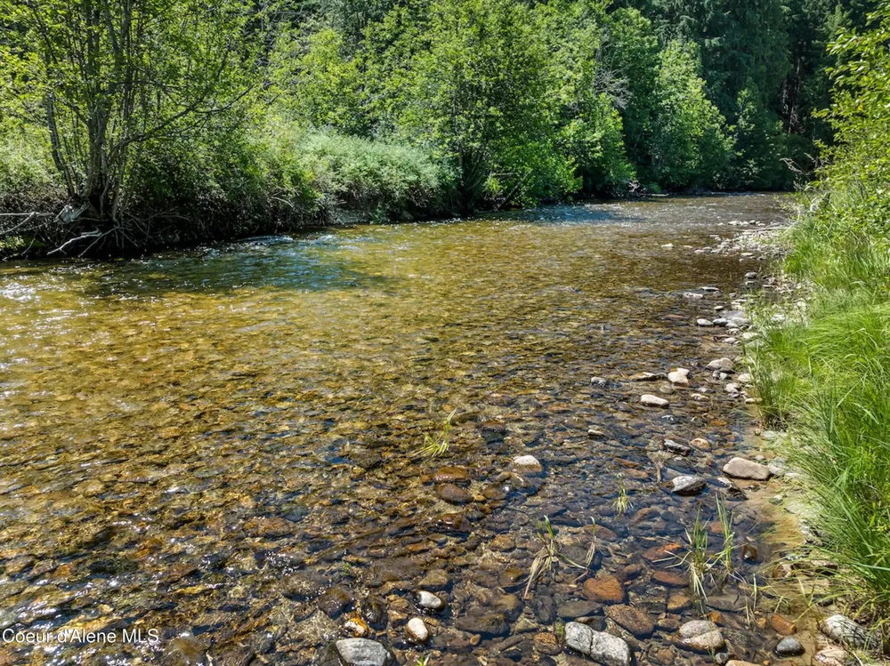 316 Granite Creek Rd Nordman, ID 83848