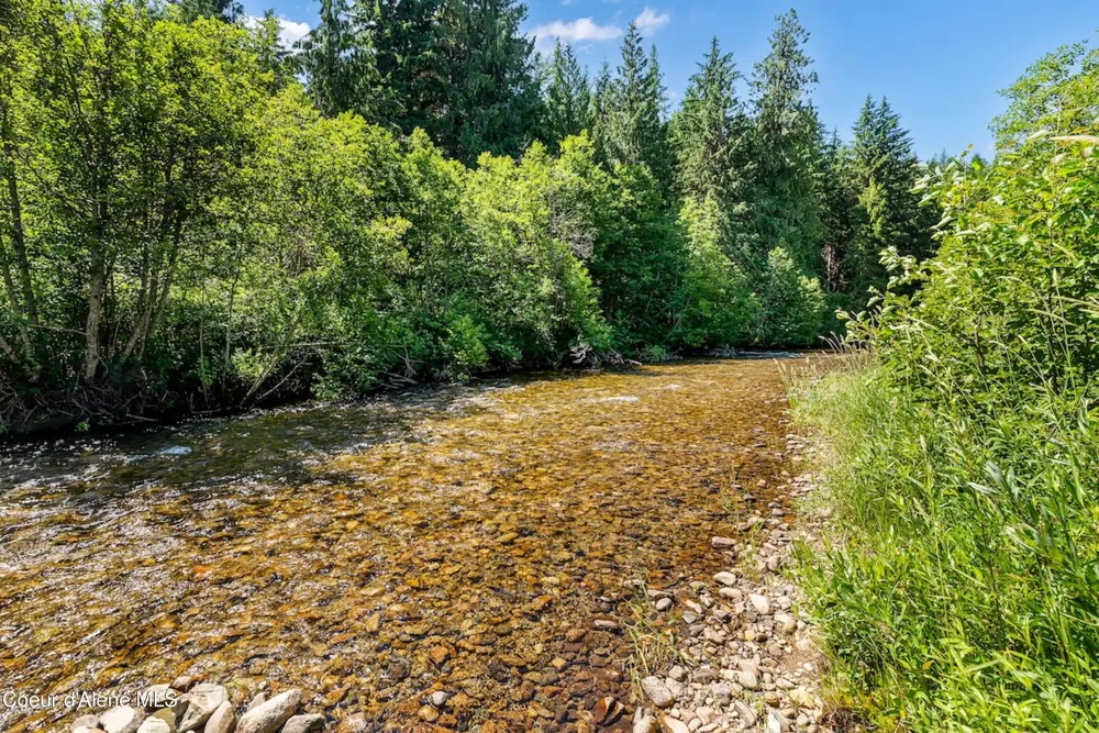 316 Granite Creek Rd Nordman, ID 83848