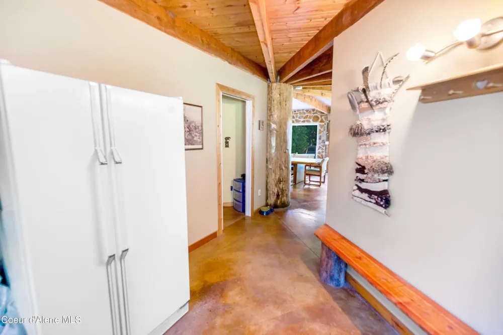 316 Granite Creek Rd Nordman, ID 83848