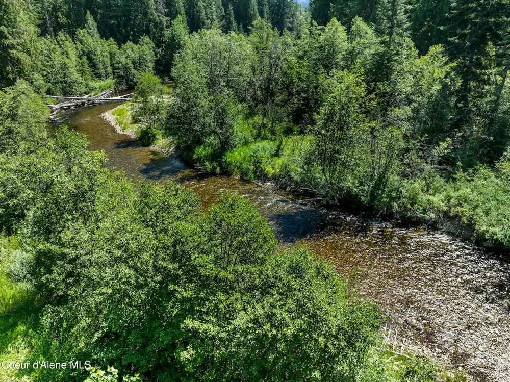 316 Granite Creek Rd Nordman, ID 83848