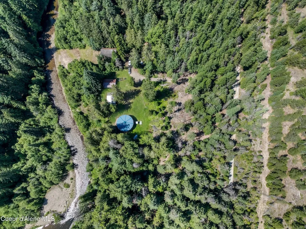 316 Granite Creek Rd Nordman, ID 83848