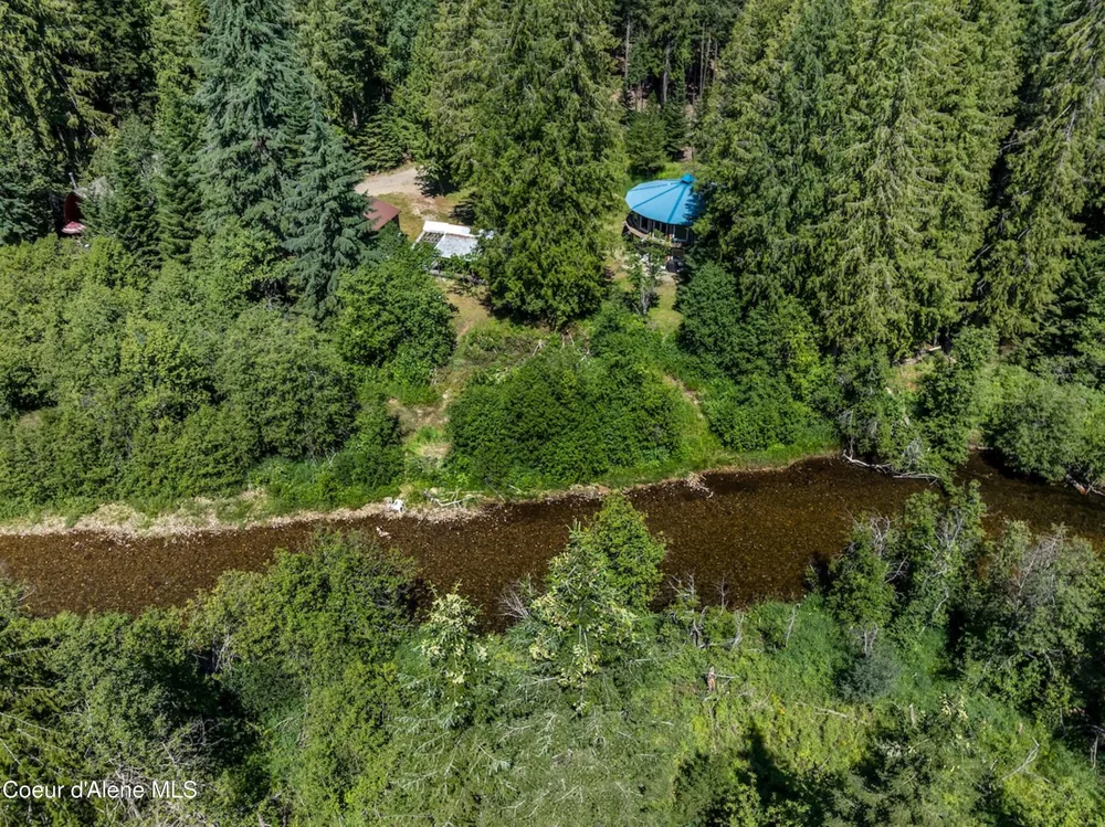 316 Granite Creek Rd Nordman, ID 83848
