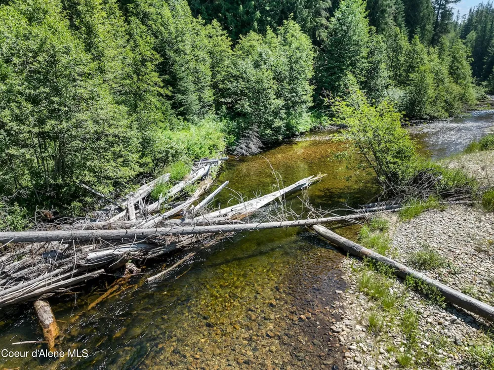316 Granite Creek Rd Nordman, ID 83848
