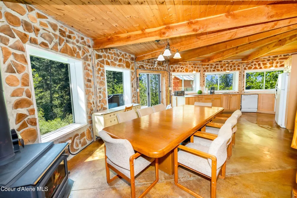 316 Granite Creek Rd Nordman, ID 83848