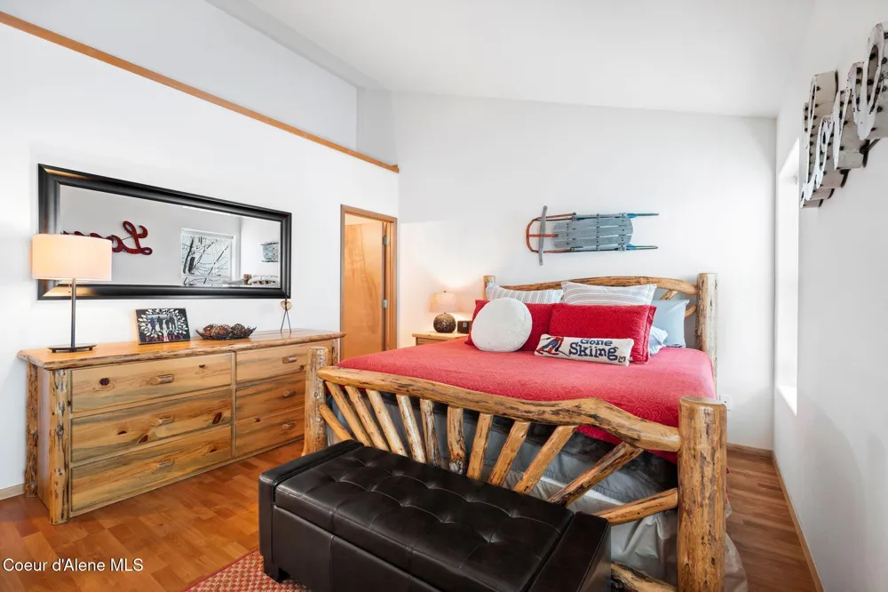107 Cornice Court #Unit 306 Sandpoint, ID 83864