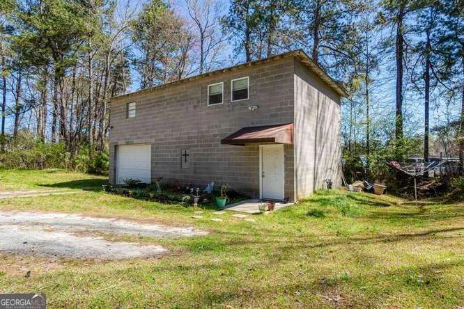 11041 Veterans Memorial HWY Lithia Springs, GA 30122