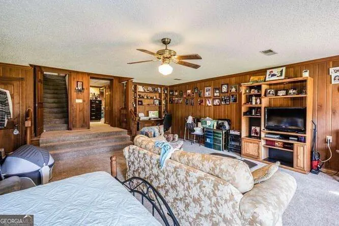 11041 Veterans Memorial HWY Lithia Springs, GA 30122