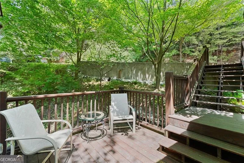 17 Dach Bruecke Gasse Helen, GA 30545