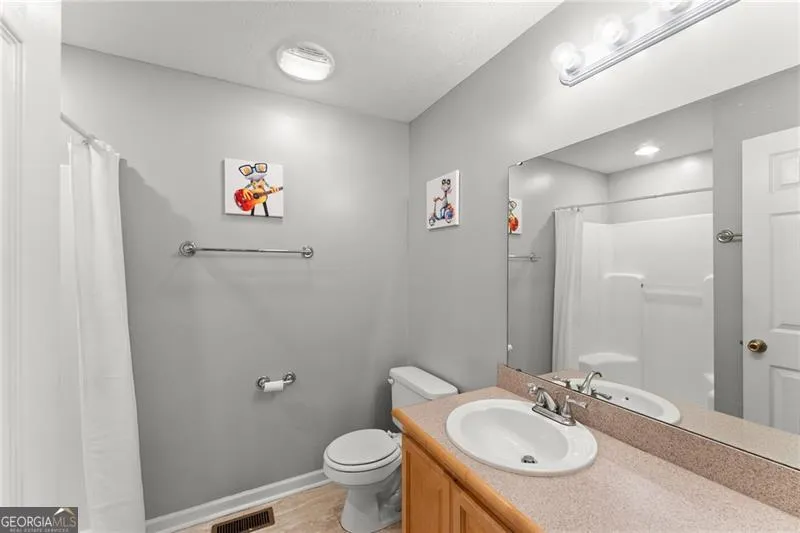 17 Dach Bruecke Gasse Helen, GA 30545
