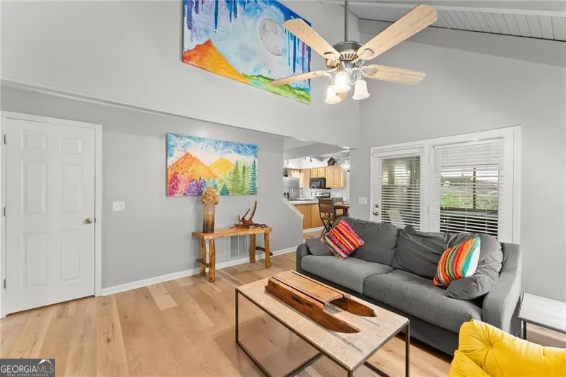 17 Dach Bruecke Gasse Helen, GA 30545