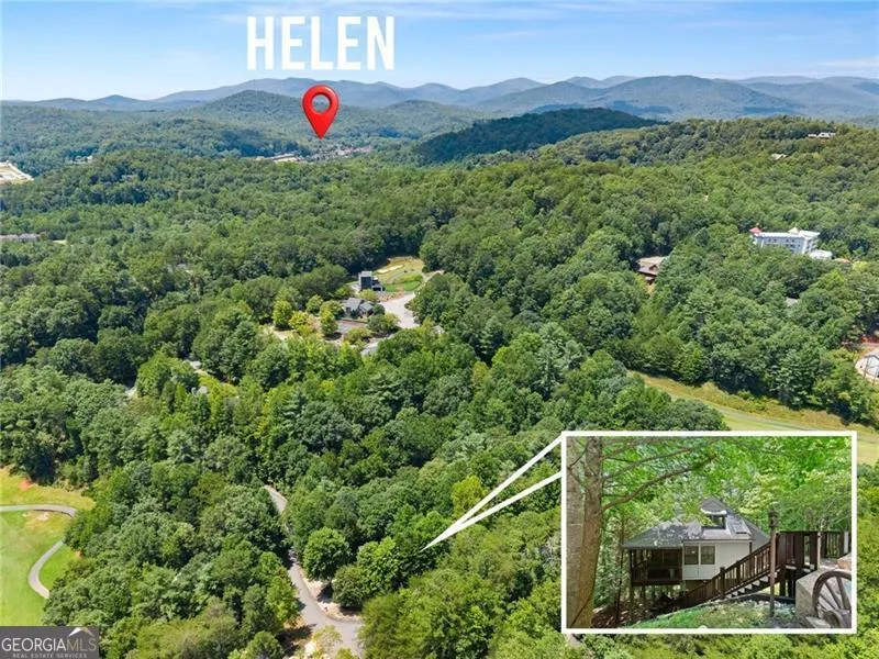 17 Dach Bruecke Gasse Helen, GA 30545