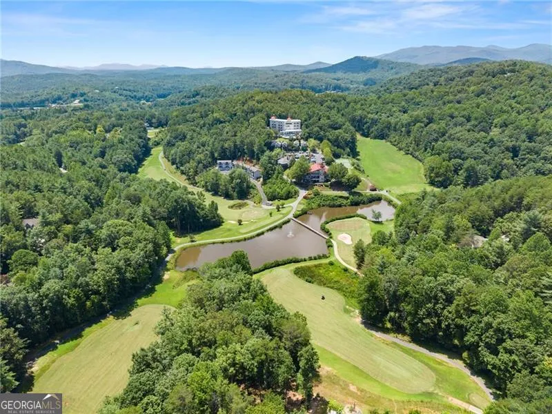 17 Dach Bruecke Gasse Helen, GA 30545