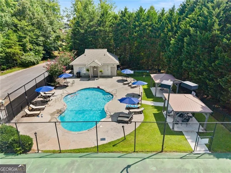17 Dach Bruecke Gasse Helen, GA 30545