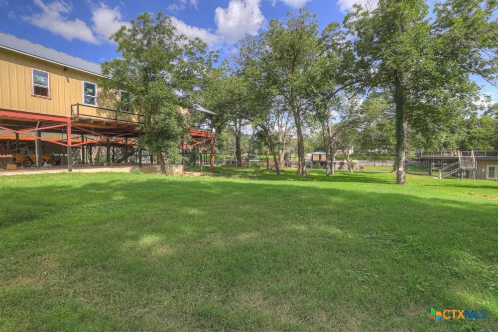 1155 Ethel Seguin, TX 78155