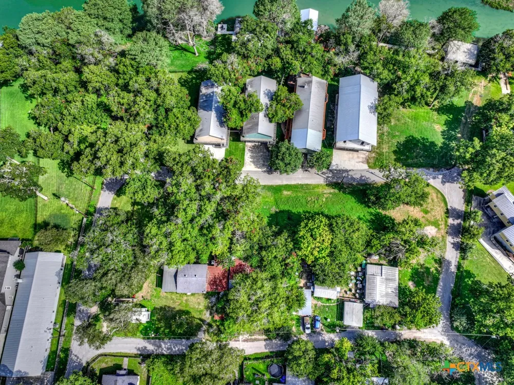 1150 Ethel Seguin, TX 78155