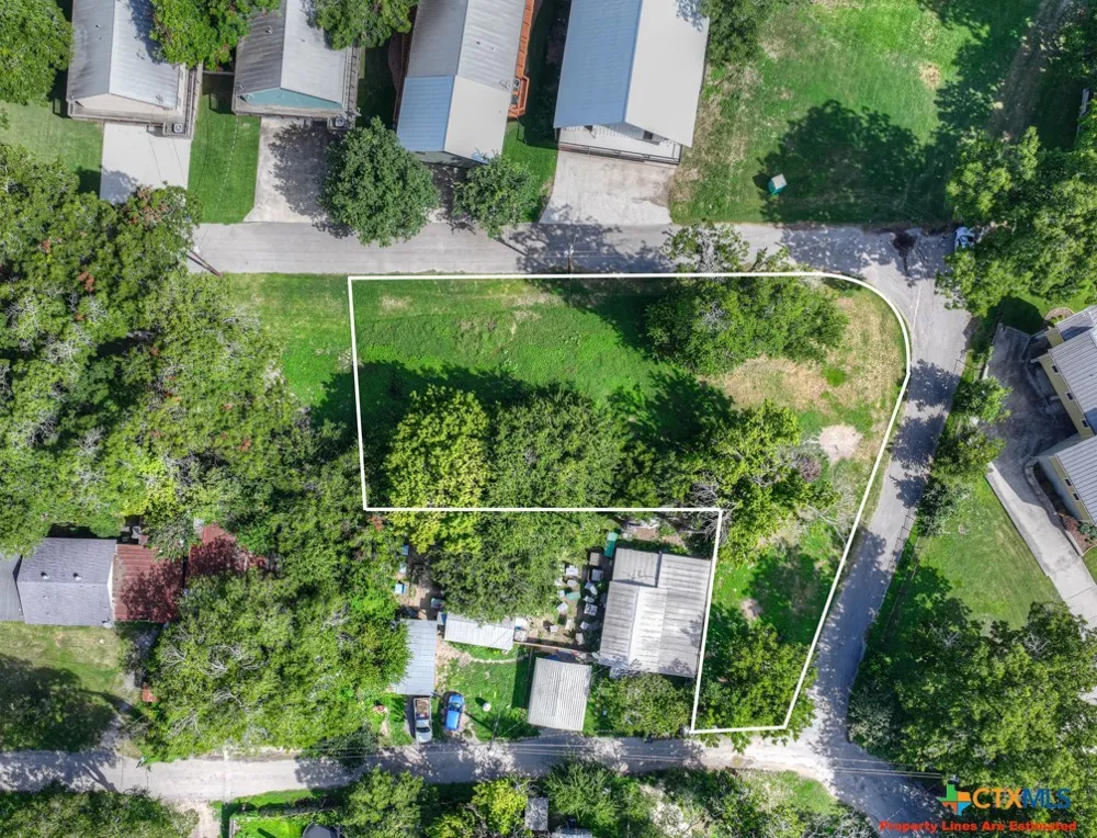 1150 Ethel Seguin, TX 78155
