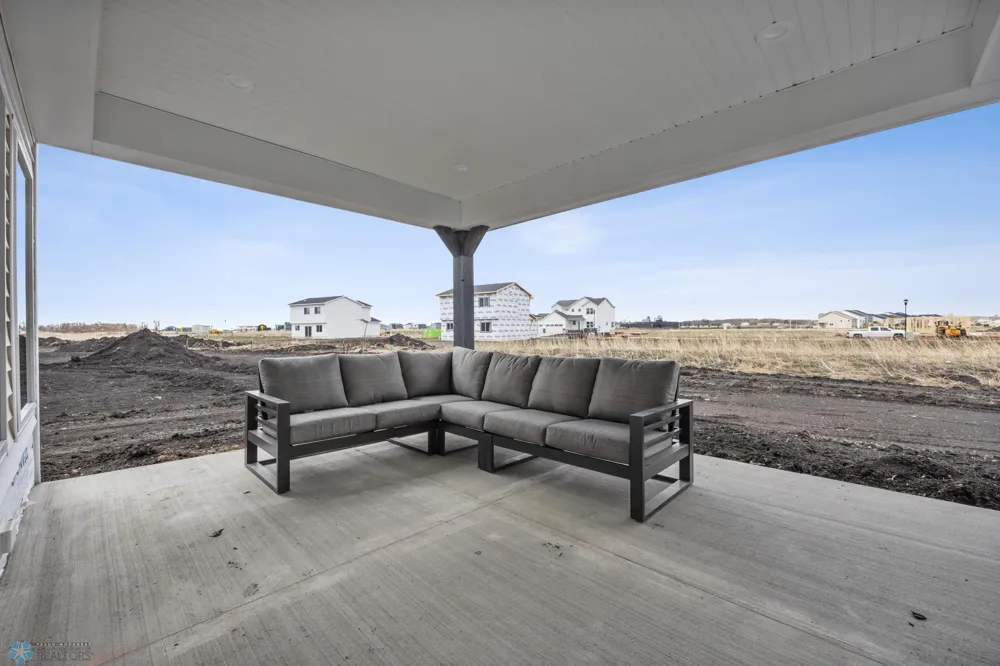 233 Emma Court Mapleton, ND 58059