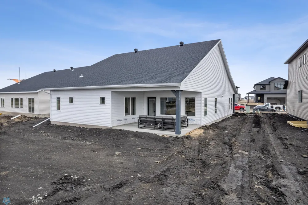 233 Emma Court Mapleton, ND 58059