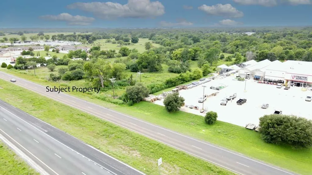 35 Hwy 6 Loop S Navasota, TX 77868