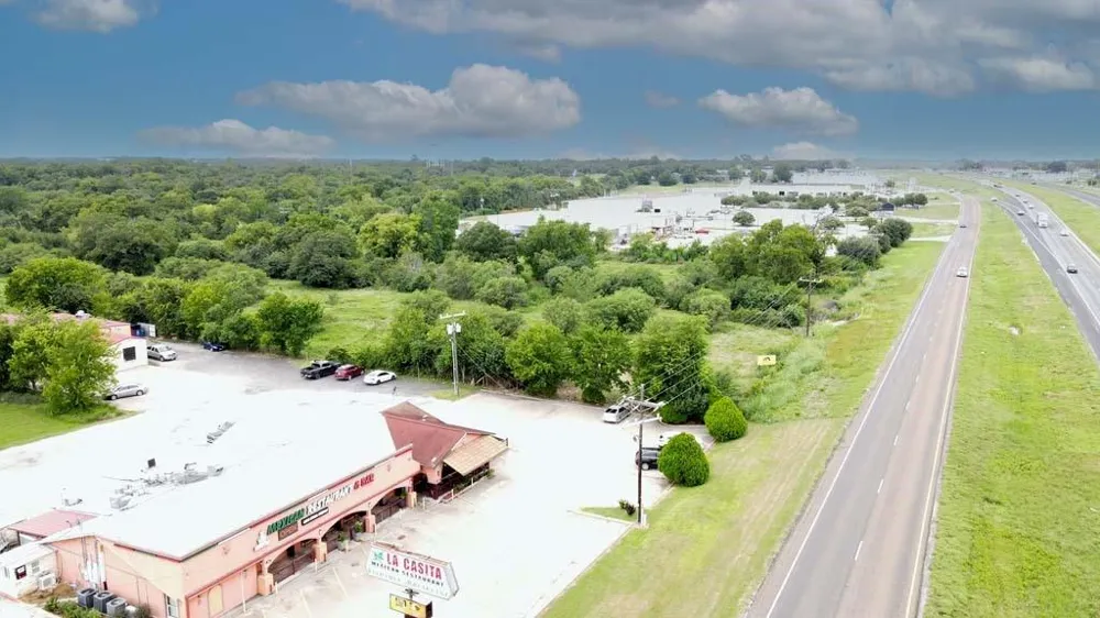 35 Hwy 6 Loop S Navasota, TX 77868