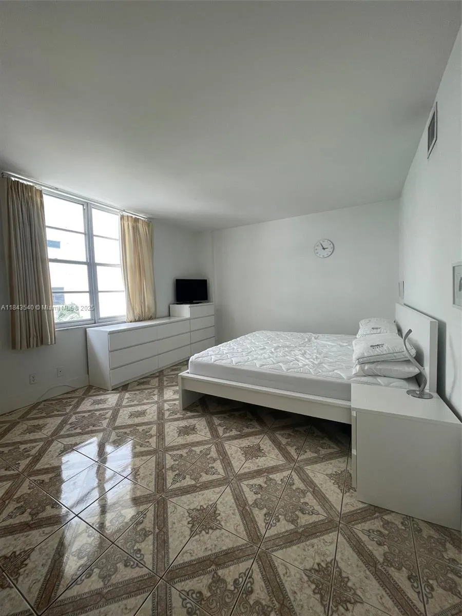 3725 S Ocean Dr #415 Hollywood, FL 33019