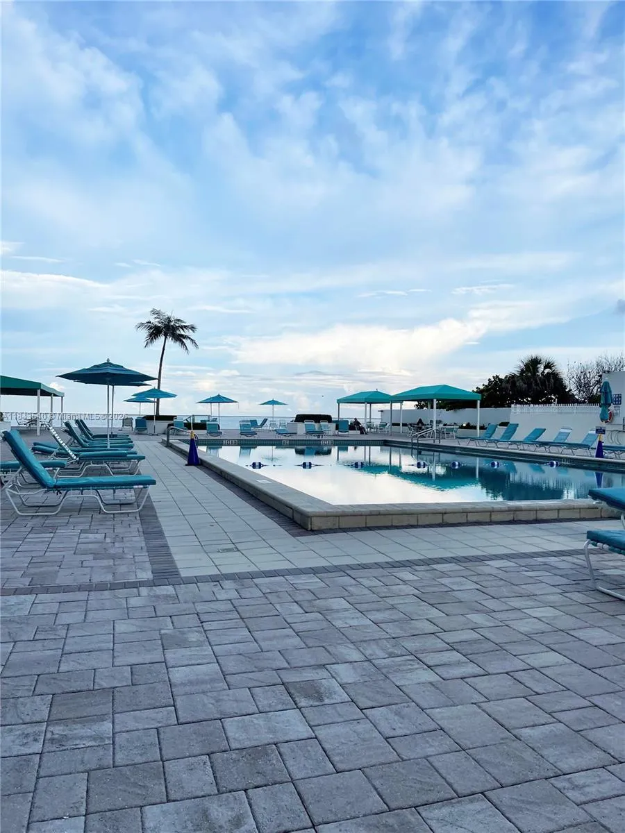 3725 S Ocean Dr #415 Hollywood, FL 33019