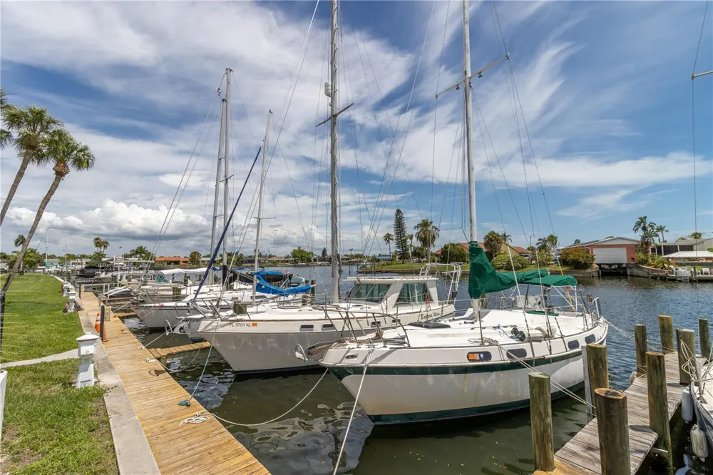 1028 APOLLO BEACH BOULEVARD #11 Apollo Beach, FL 33572