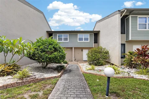 1028 APOLLO BEACH BOULEVARD #11