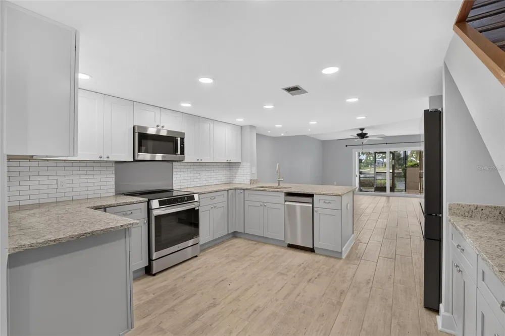 1028 APOLLO BEACH BOULEVARD #11 Apollo Beach, FL 33572