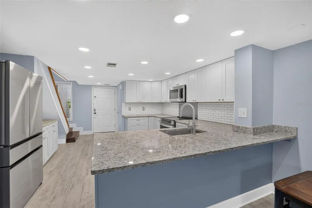 1028 APOLLO BEACH BOULEVARD #11 Apollo Beach, FL 33572