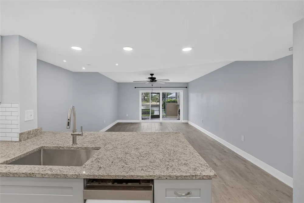 1028 APOLLO BEACH BOULEVARD #11 Apollo Beach, FL 33572