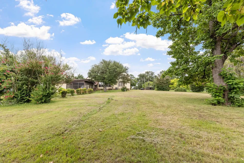 701 5th Street Honey Grove, TX 75446