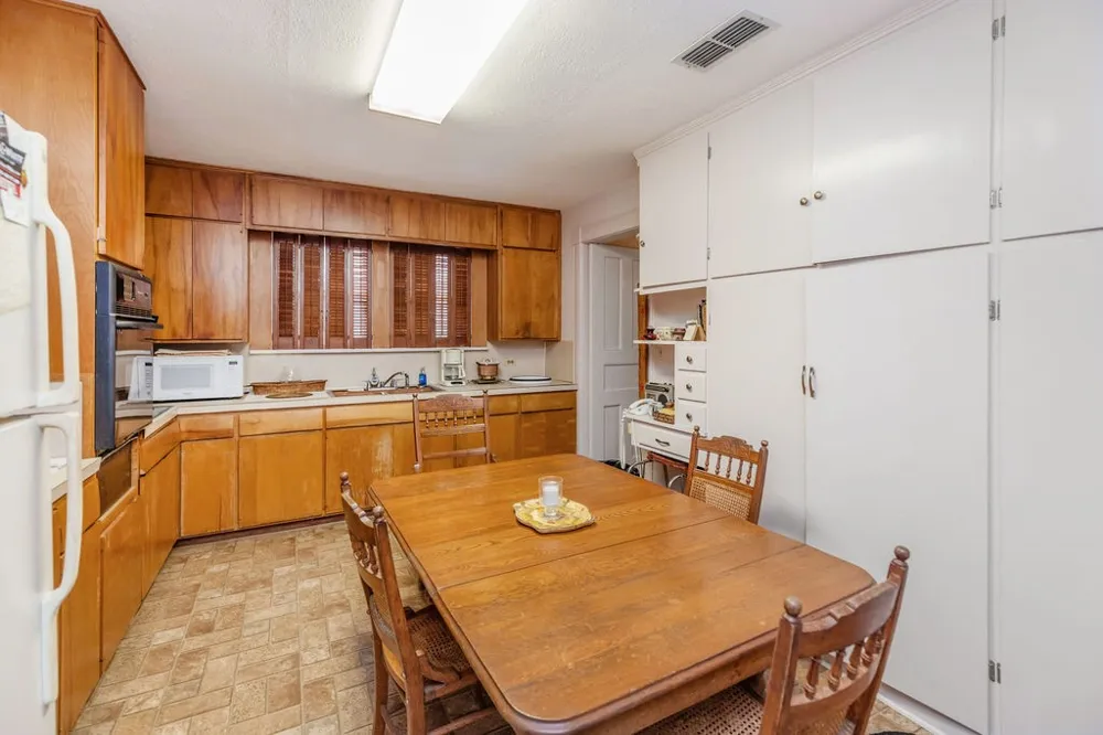 701 5th Street Honey Grove, TX 75446