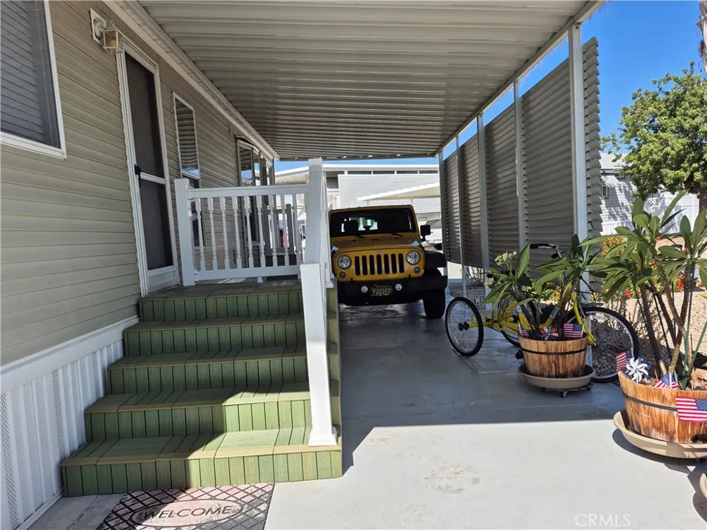 1295 S Cawston Avenue #143 Hemet, CA 92545