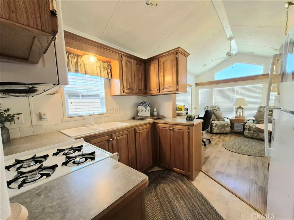 1295 S Cawston Avenue #143 Hemet, CA 92545