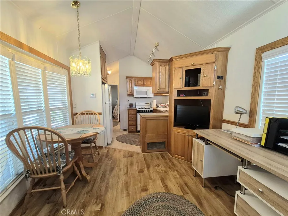 1295 S Cawston Avenue #143 Hemet, CA 92545