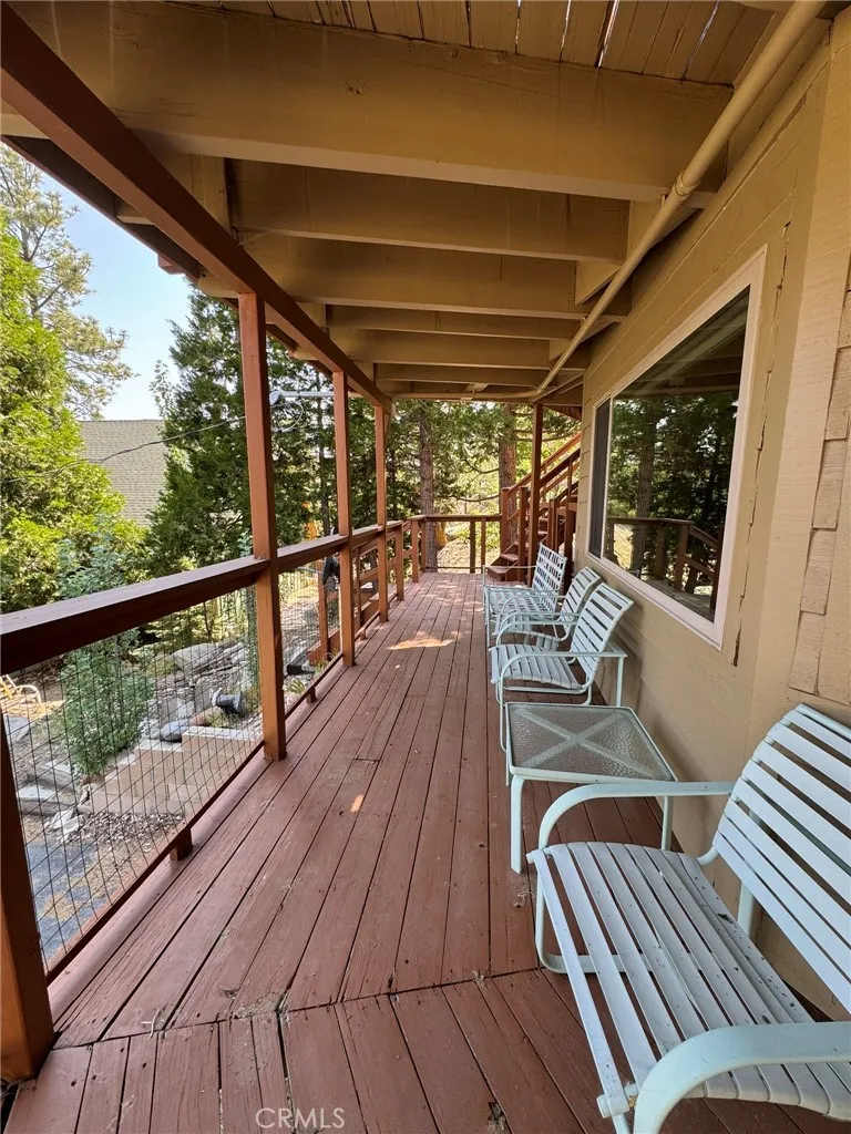 38532 Shore Drive Fawnskin, CA 92333