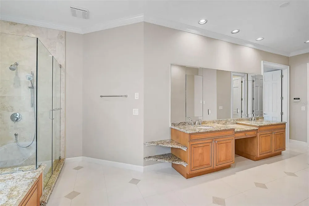 852 MACEWEN DRIVE Osprey, FL 34229