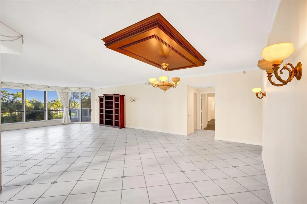 21150 Point Pl #406 Aventura, FL 33180