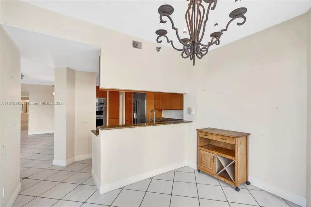 21150 Point Pl #406 Aventura, FL 33180