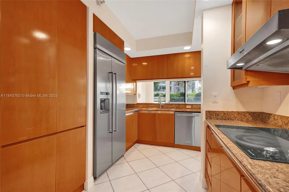 21150 Point Pl #406 Aventura, FL 33180