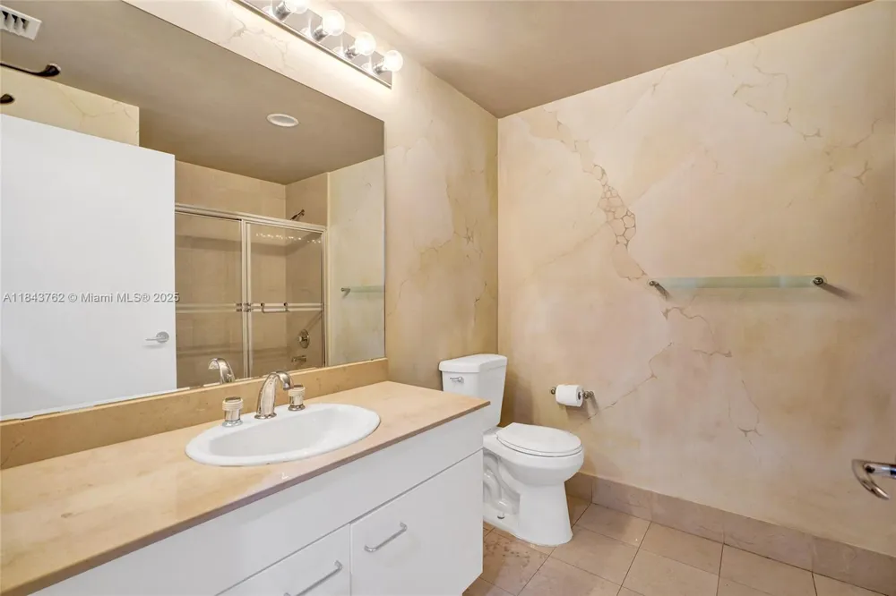 21150 Point Pl #406 Aventura, FL 33180