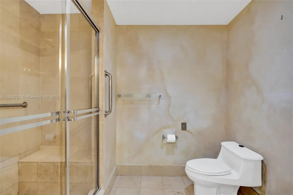 21150 Point Pl #406 Aventura, FL 33180