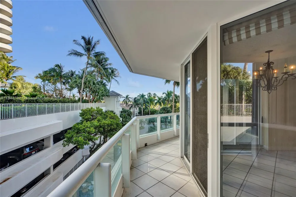 21150 Point Pl #406 Aventura, FL 33180