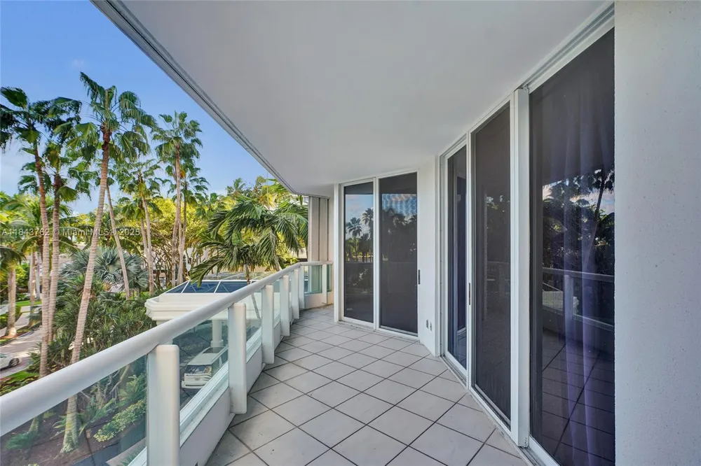 21150 Point Pl #406 Aventura, FL 33180