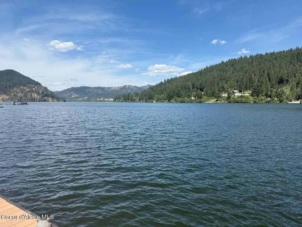 8713 E Waxwing Way St. Maries, ID 83861